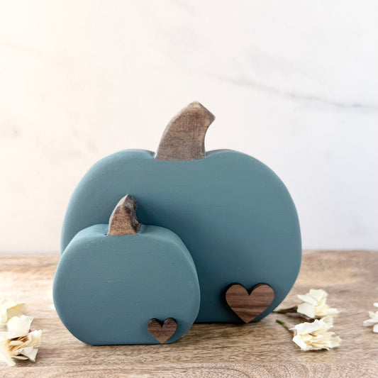 Mini Wood Pumpkin with Heart Accent