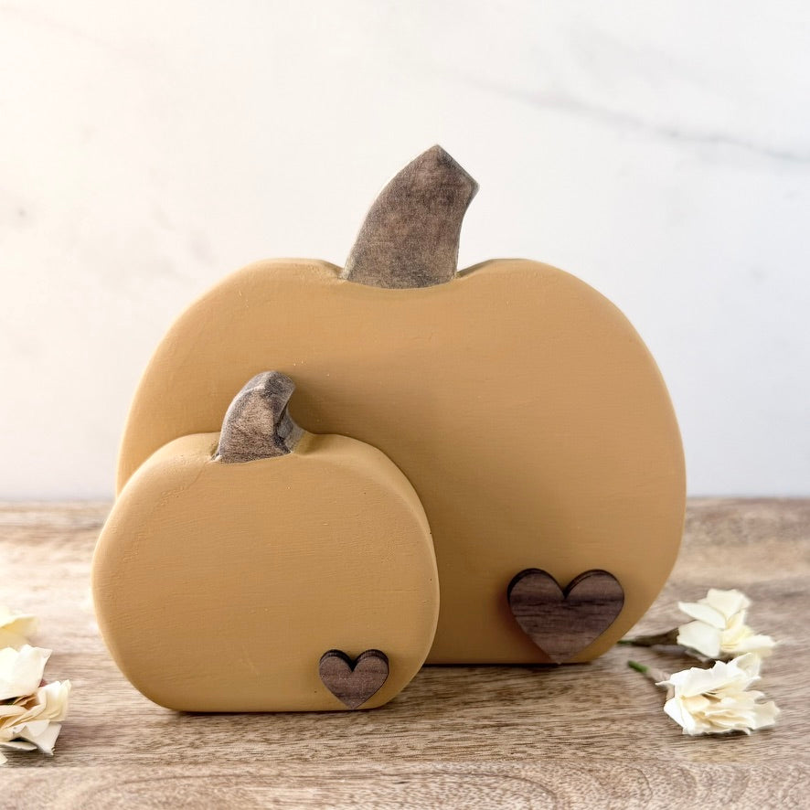 Mini Wood Pumpkin with Heart Accent